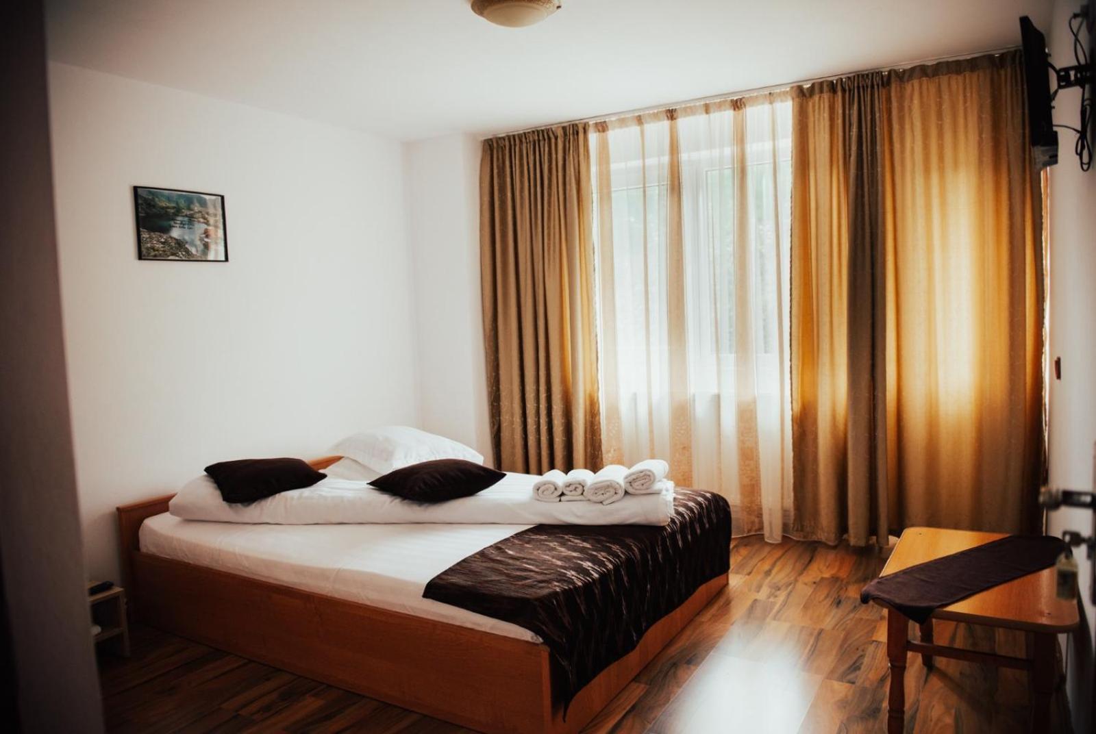 Popasul Drumetului Transfagarasan Hotel Curtea De Arges Bilik gambar